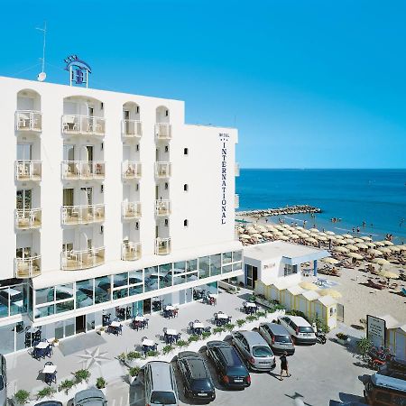 Hotel International Direttamente Sulla Sabbia Misano Adriatico Exterior foto